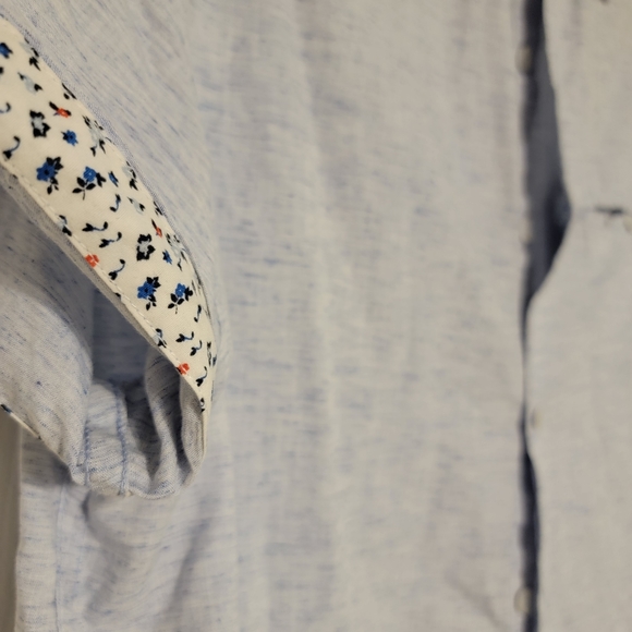 Denim & Flower Short Sleeve Button Shirts - Picture 7 of 12